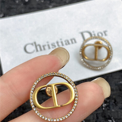 High Quality Luxury Dior Stud Earrings – Style 50919 product detail
