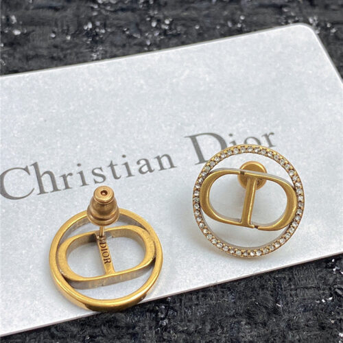 High Quality Luxury Dior Stud Earrings – Style 50919 product detail