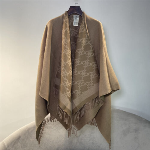 High Quality Luxury Fendi Cashmere Hooded Cloak – Style 25902