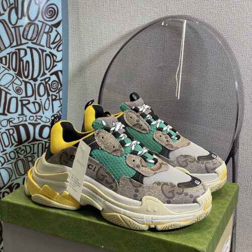 High Quality Luxury Gucci X Balenciaga Triple S Sneakers alternate view