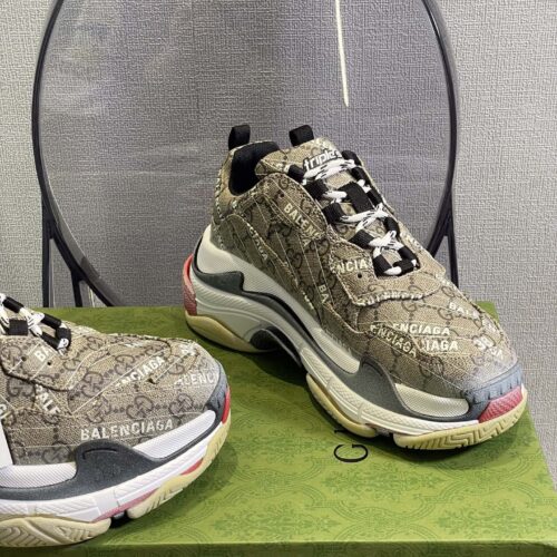 High Quality Luxury Gucci X Balenciaga Triple S Sneakers – Style 08579 product detail