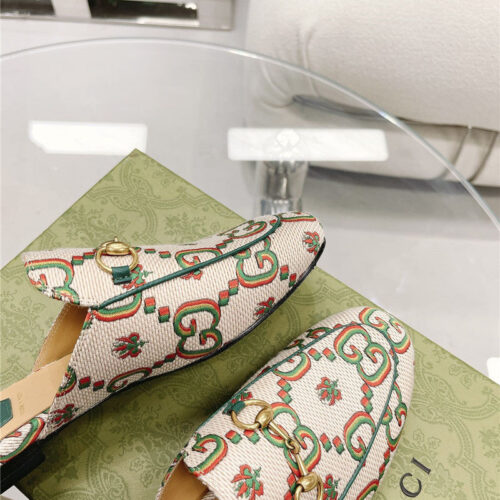 High Quality Luxury Gucci Horsebit Half Slippers – Style 81043 product detail