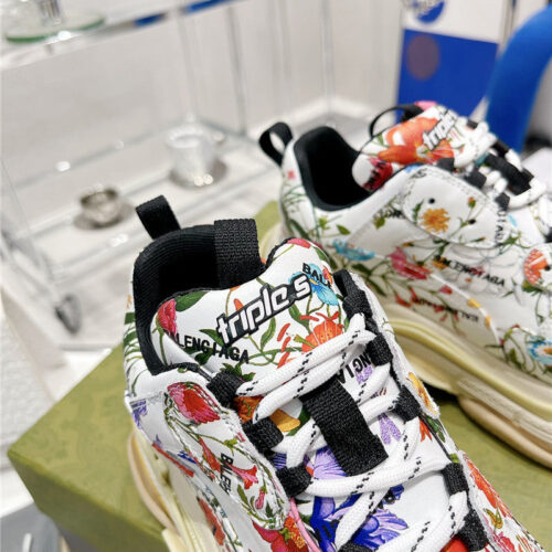 High Quality Luxury Gucci X Balenciaga Triple S Sneakers – Style 05187 product detail