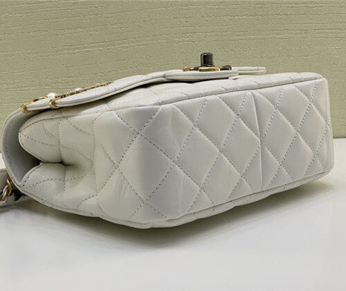 High Quality Luxury Chanel Badge CF Metal Decorative Chain Bag Large – Style 46897 product detail