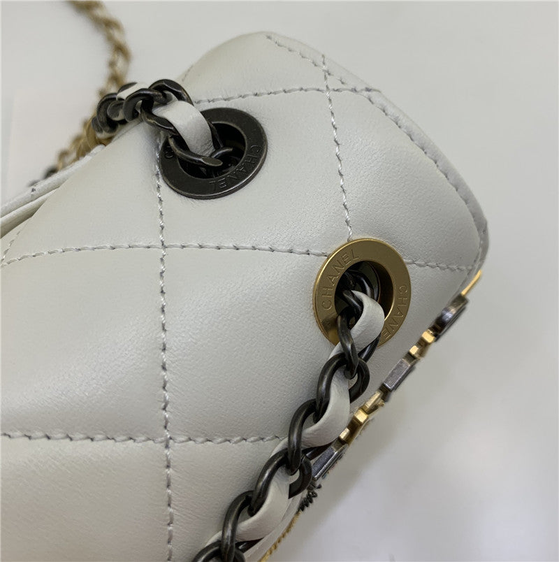 High Quality Luxury Chanel Badge CF Metal Decorative Chain Bag Large – Style 46897 product detail
