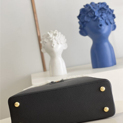 High Quality Luxury Louis Vuitton Capucines MM Taurillon Leather Bag product detail