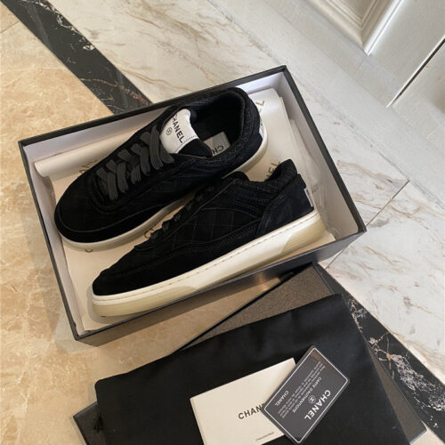 High Quality Luxury Chanel Classic Diamond Suede Sneakers – Style 82726 alternate view