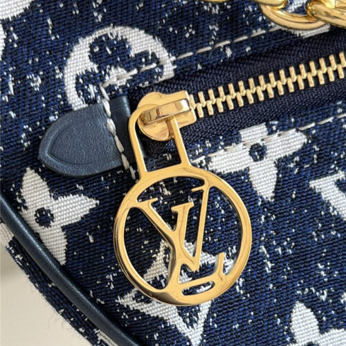 High Quality Luxury Louis Vuitton Loop Bag – Style 47706 product detail