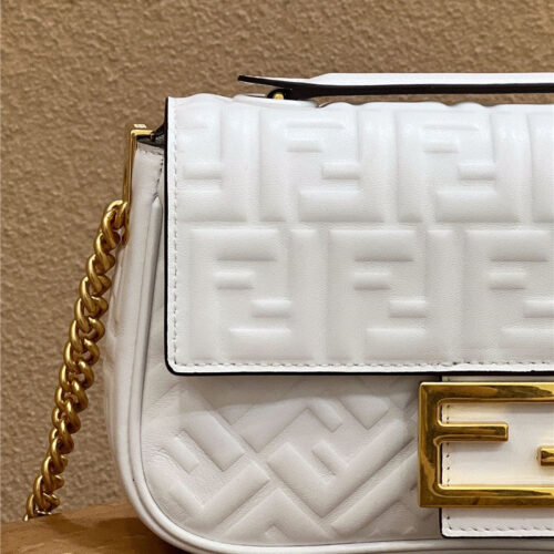 High Quality Luxury Fendi Baguette Bag – Style 32319 product detail