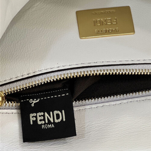 High Quality Luxury Fendi Baguette Bag – Style 32319 product detail