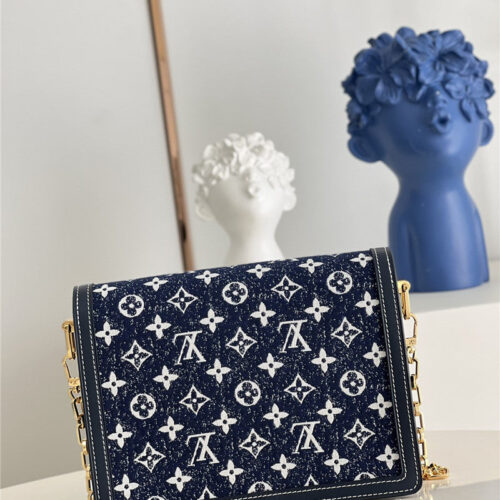 High Quality Luxury Louis Vuitton Dauphine Medium Bag alternate view
