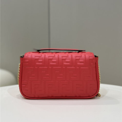 High Quality Luxury Fendi Baguette Bag – Style 32314 alternate view