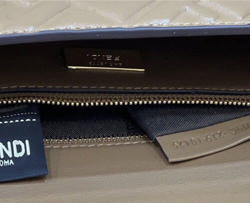 High Quality Luxury Fendi Classic Embossed Baguette Bag – Style 32363 product detail