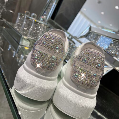 High Quality Luxury Alexander McQueen Couple Sneakers – Style 93731 product detail