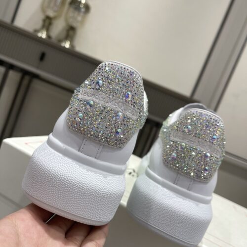 High Quality Luxury Alexander McQueen Couple Sneakers – Style 93731 product detail