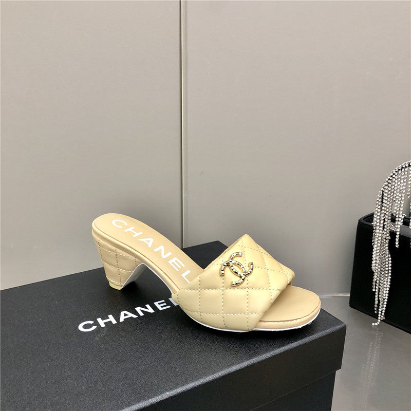 High Quality Luxury Chanel Classic C Buckle Slippers – Style 26342 product detail
