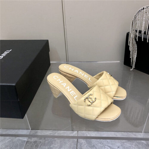 High Quality Luxury Chanel Classic C Buckle Slippers – Style 26342