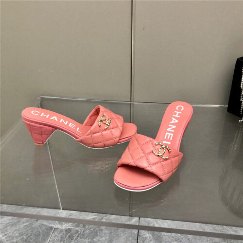 High Quality Luxury Chanel Classic C Buckle Slippers – Style 62502 product detail