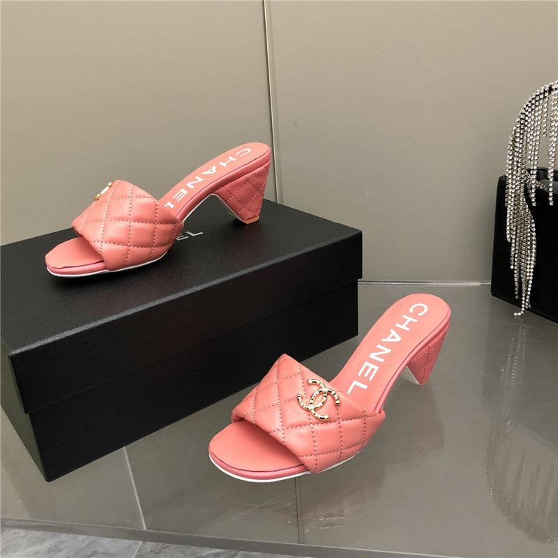 High Quality Luxury Chanel Classic C Buckle Slippers – Style 62502 product detail