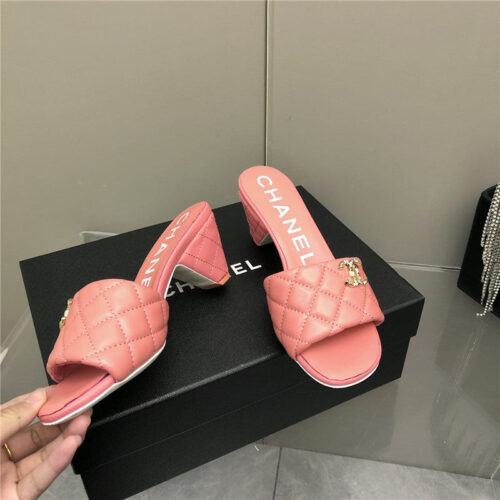 High Quality Luxury Chanel Classic C Buckle Slippers – Style 62502 product detail