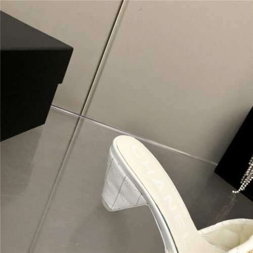 High Quality Luxury Chanel Classic C Buckle Slippers – Style 33126 product detail