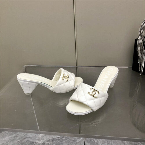 High Quality Luxury Chanel Classic C Buckle Slippers – Style 33126 product detail