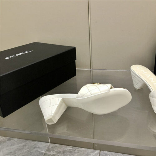 High Quality Luxury Chanel Classic C Buckle Slippers – Style 33126 product detail