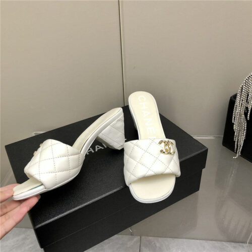 High Quality Luxury Chanel Classic C Buckle Slippers – Style 33126 product detail