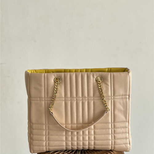 High Quality Luxury Burberry Shopping Bag – Style 42449 alternate view