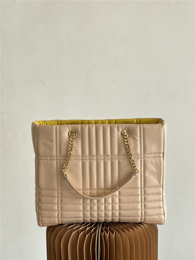 High Quality Luxury Burberry Shopping Bag – Style 42449 product detail