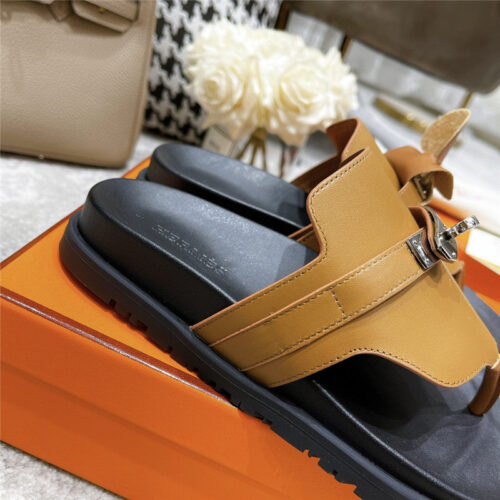 High Quality Luxury Hermes Kelly Buckle Slippers – Style 97507 product detail
