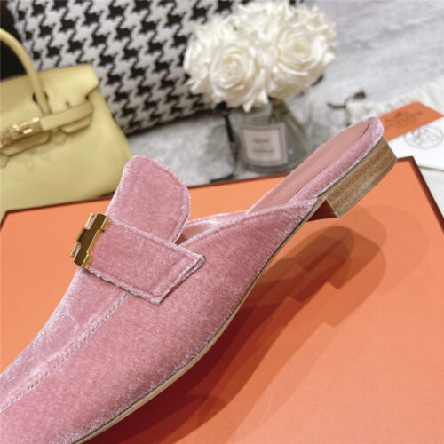 High Quality Luxury Hermes H Buckle Classic Slippers – Style 34275 product detail