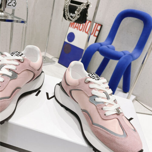 High Quality Luxury Givenchy Giv Runner Logo Sneaker – Style 08259 product detail