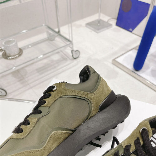 High Quality Luxury Givenchy Giv Runner Logo Sneaker – Style 06563 product detail
