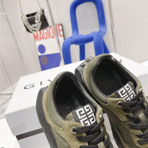 High Quality Luxury Givenchy Giv Runner Logo Sneaker – Style 06563 product detail