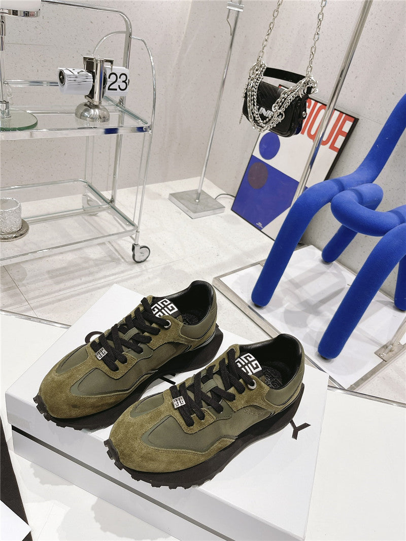 High Quality Luxury Givenchy Giv Runner Logo Sneaker – Style 06563 product detail