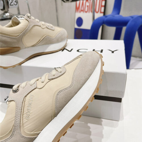 High Quality Luxury Givenchy Giv Runner Logo Sneaker product detail