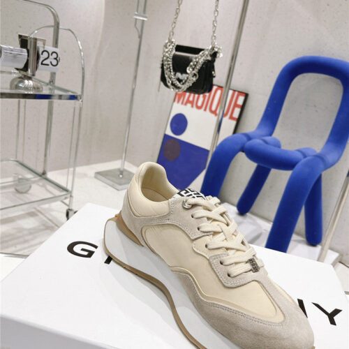 High Quality Luxury Givenchy Giv Runner Logo Sneaker product detail