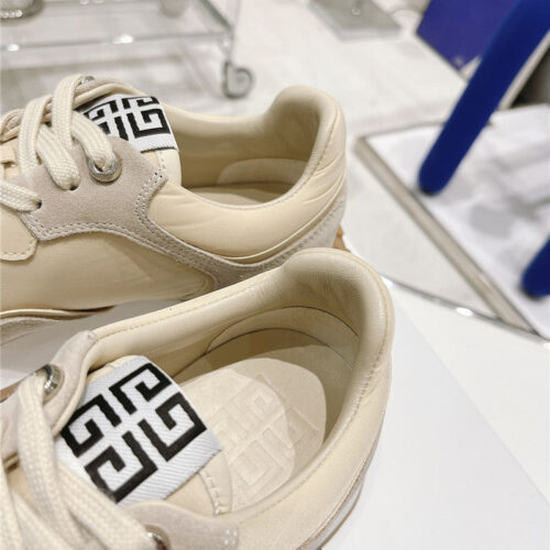 High Quality Luxury Givenchy Giv Runner Logo Sneaker product detail