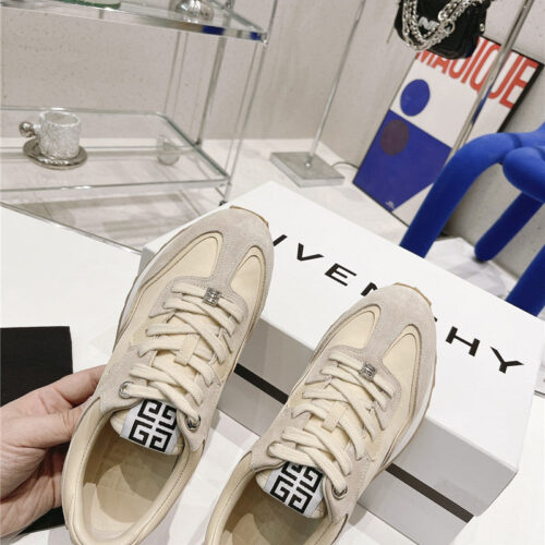 High Quality Luxury Givenchy Giv Runner Logo Sneaker product detail