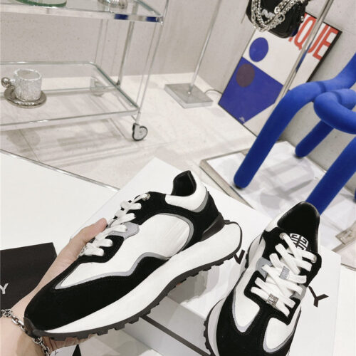 High Quality Luxury Givenchy Giv Runner Logo Sneaker – Style 01475 product detail