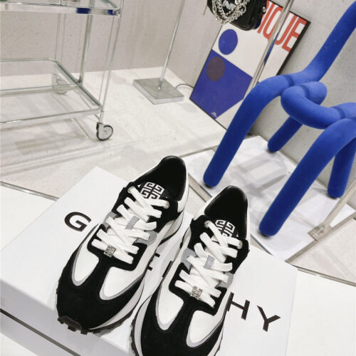 High Quality Luxury Givenchy Giv Runner Logo Sneaker – Style 01475 alternate view