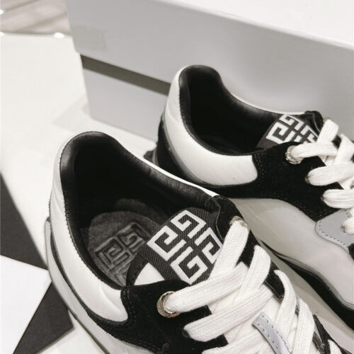 High Quality Luxury Givenchy Giv Runner Logo Sneaker – Style 01475 product detail