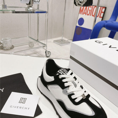 High Quality Luxury Givenchy Giv Runner Logo Sneaker – Style 01475 product detail