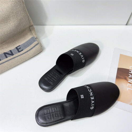 High Quality Luxury Givenchy Logo Flat Slippers – Style 61923 product detail
