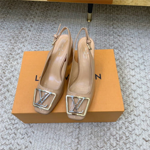 High Quality Luxury Louis Vuitton Classic Chunky Heel Sandals – Style 82403 alternate view