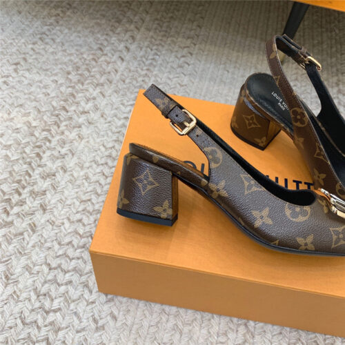 High Quality Luxury Louis Vuitton Classic Chunky Heel Sandals – Style 51331 product detail
