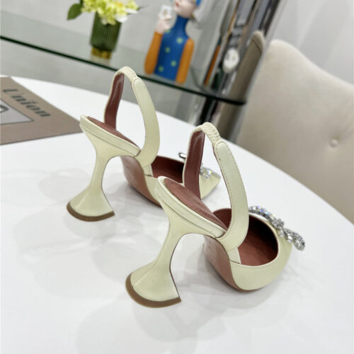 High Quality Luxury Amina Muaddi High-End Rhinestone Original Buckle Pumps – Style 83971 product detail