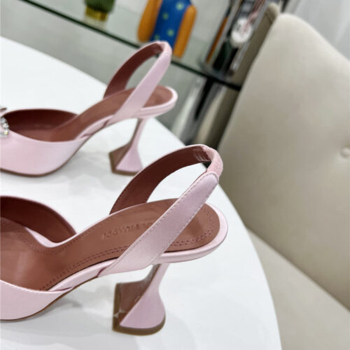 High Quality Luxury Amina Muaddi High-End Rhinestone Original Buckle Pumps – Style 89059 product detail