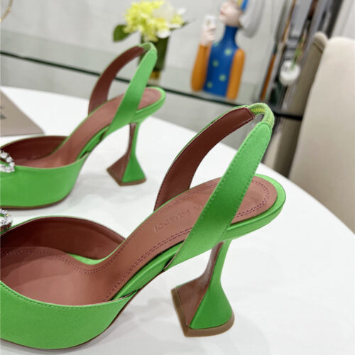 High Quality Luxury Amina Muaddi High-End Rhinestone Original Buckle Pumps – Style 57987 product detail